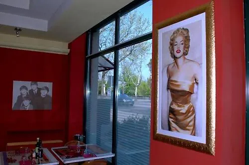 Guesthouse Verona Otel Verona