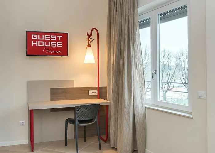 Guesthouse Verona 3* Verona