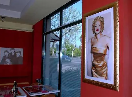 Guesthouse Verona Hotell Verona