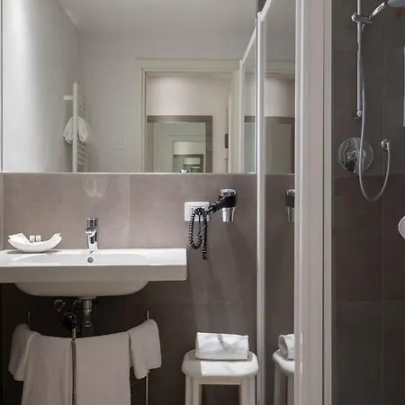 Guesthouse Verona Hotell Verona