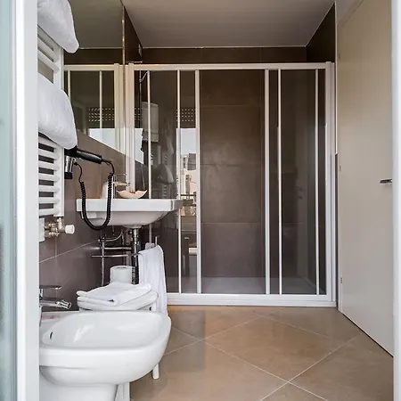 Guesthouse Verona 3* Верона