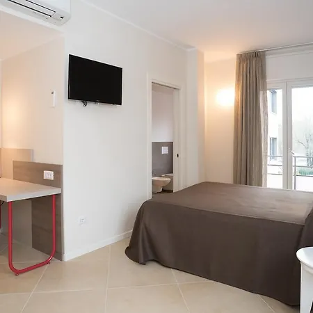 Guesthouse Verona 3* 베로나