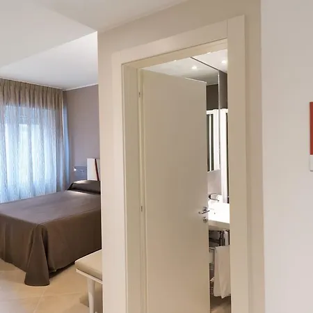 Guesthouse Verona Отель 3*