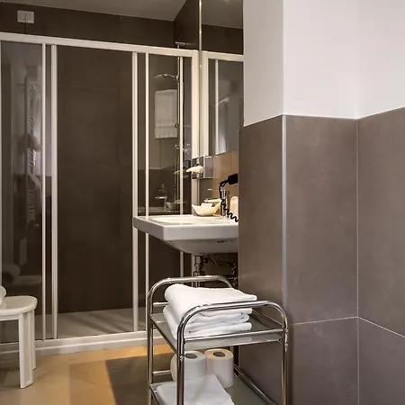 Guesthouse Verona 3* Верона
