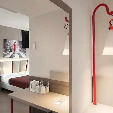 Guesthouse Verona Отель 3*
