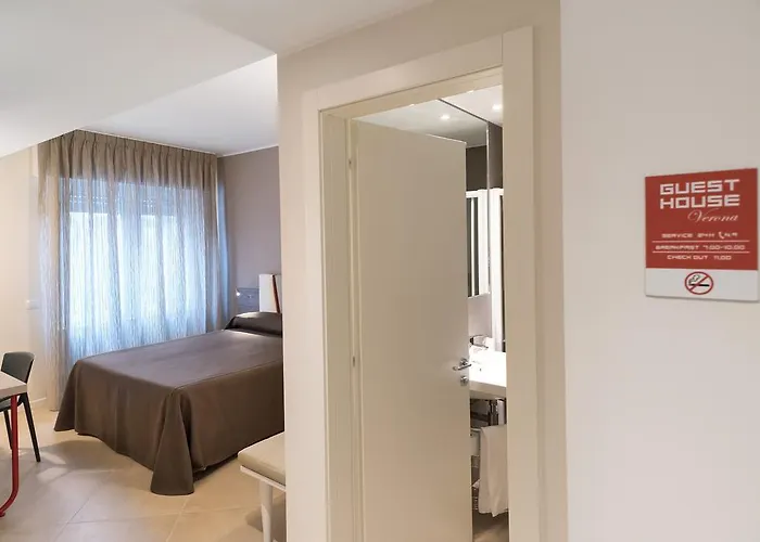 Guesthouse Verona Hotel 3*